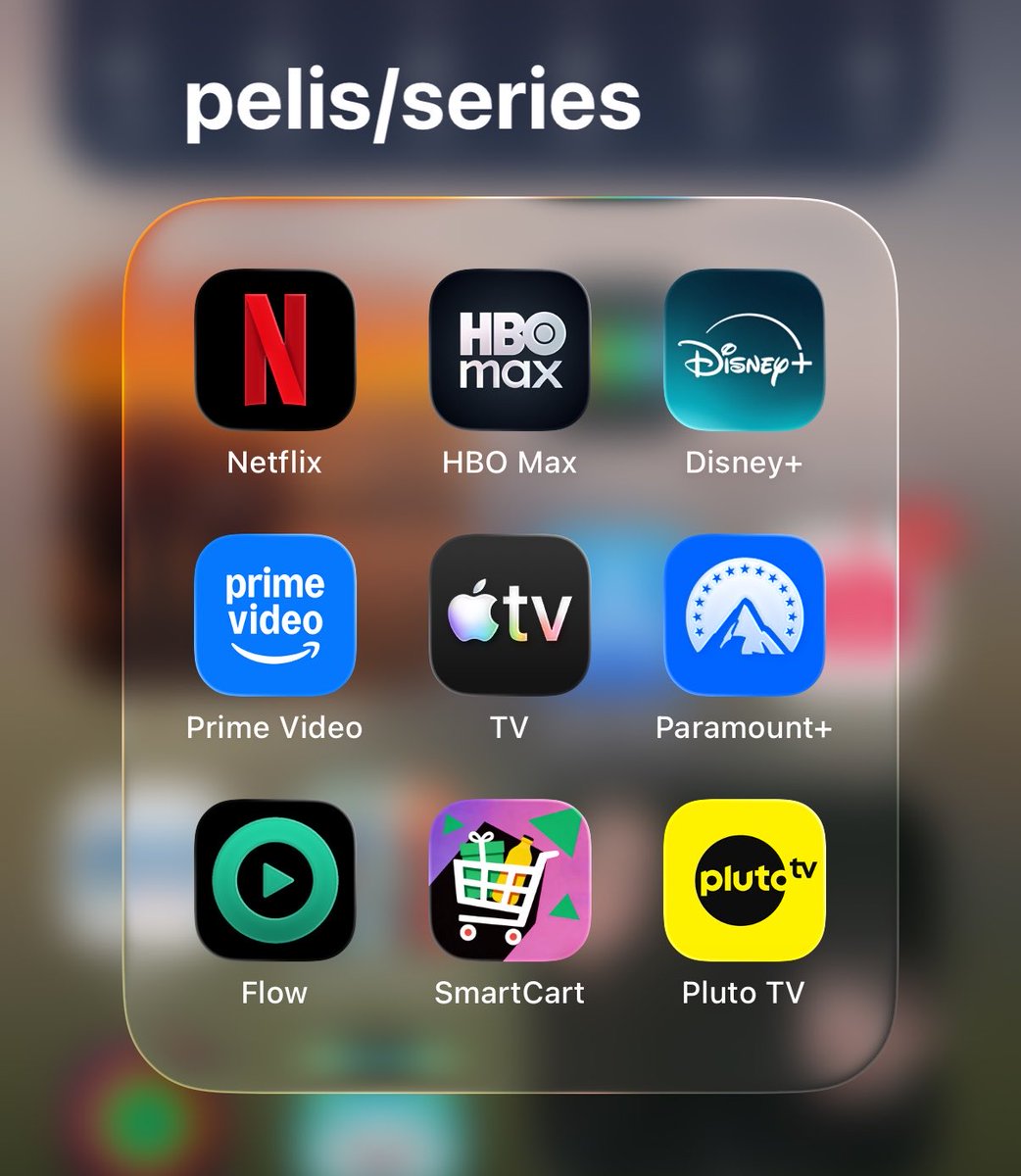 tengo todas estas apps de streaming para que al final los juegos del hambre y en llamas no estén en NINGUNA los odio tenían un solo trabajo.