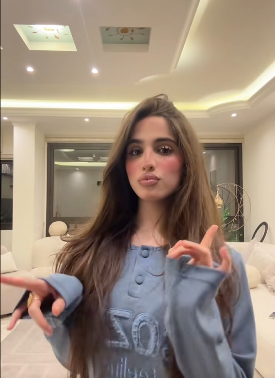 aaee37's tweet photo. يلا يديوث انت وياه شوفو اشباه خواتكممم😵‍💫🐽

#ديوت_بدويًٍَََََََُِِِْ 
#ديوت_أمي 
#ديااثة 
#معصيتي_رحتييًًِِ 
#خنزيرة https://t.co/aTUOJolprm