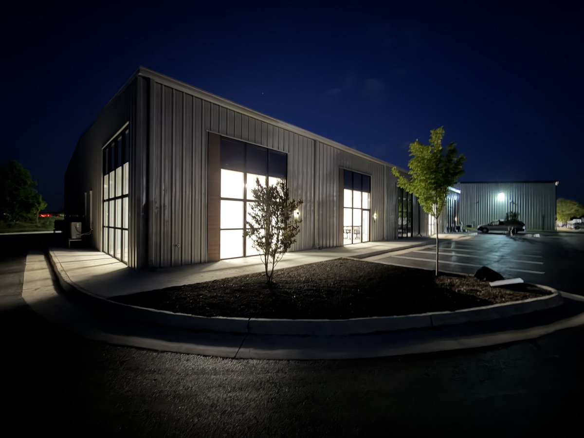 Mr Leslie Groves tweet media