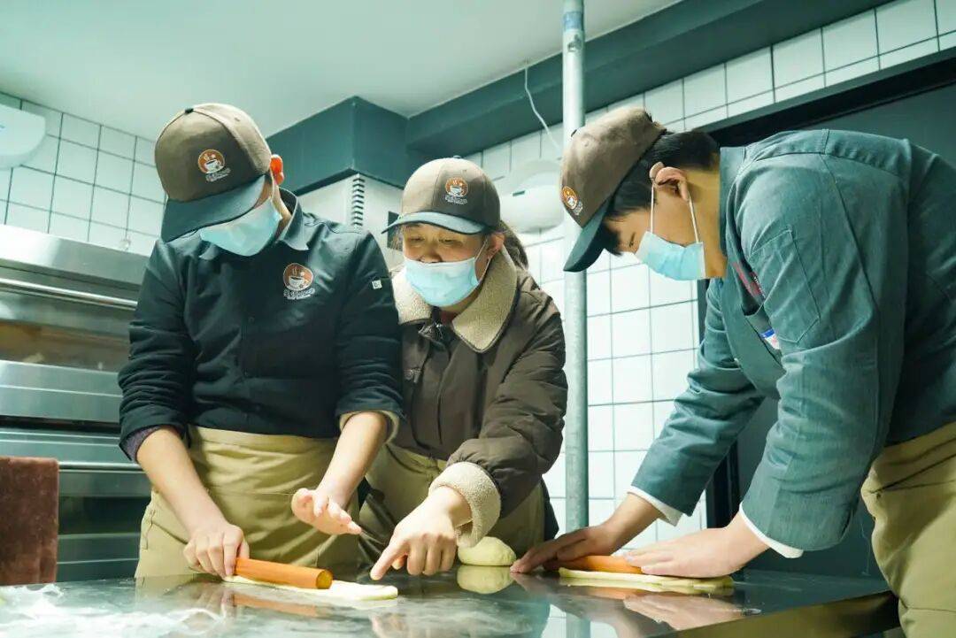 Ayla Germis Yavas tweet media