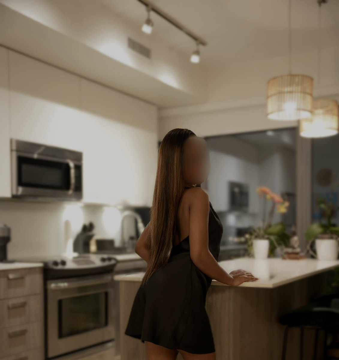 MarieDestinyy's tweet photo. Nights like this… https://t.co/DQCBEYac78