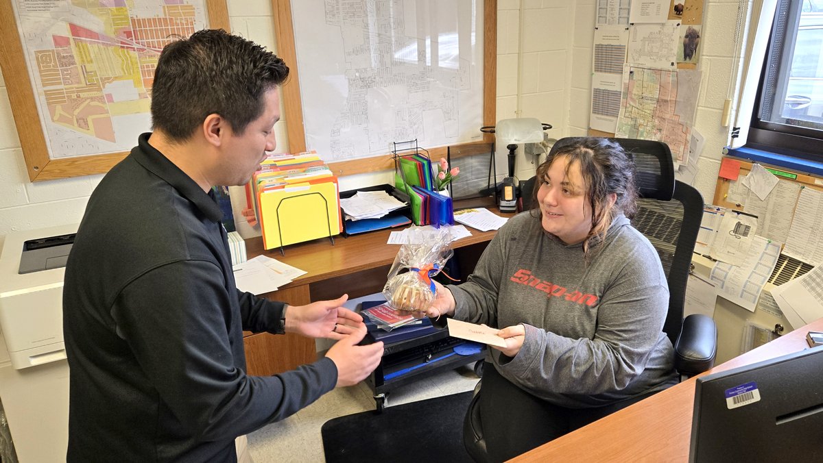 Fenton HS Dist. 100 tweet media