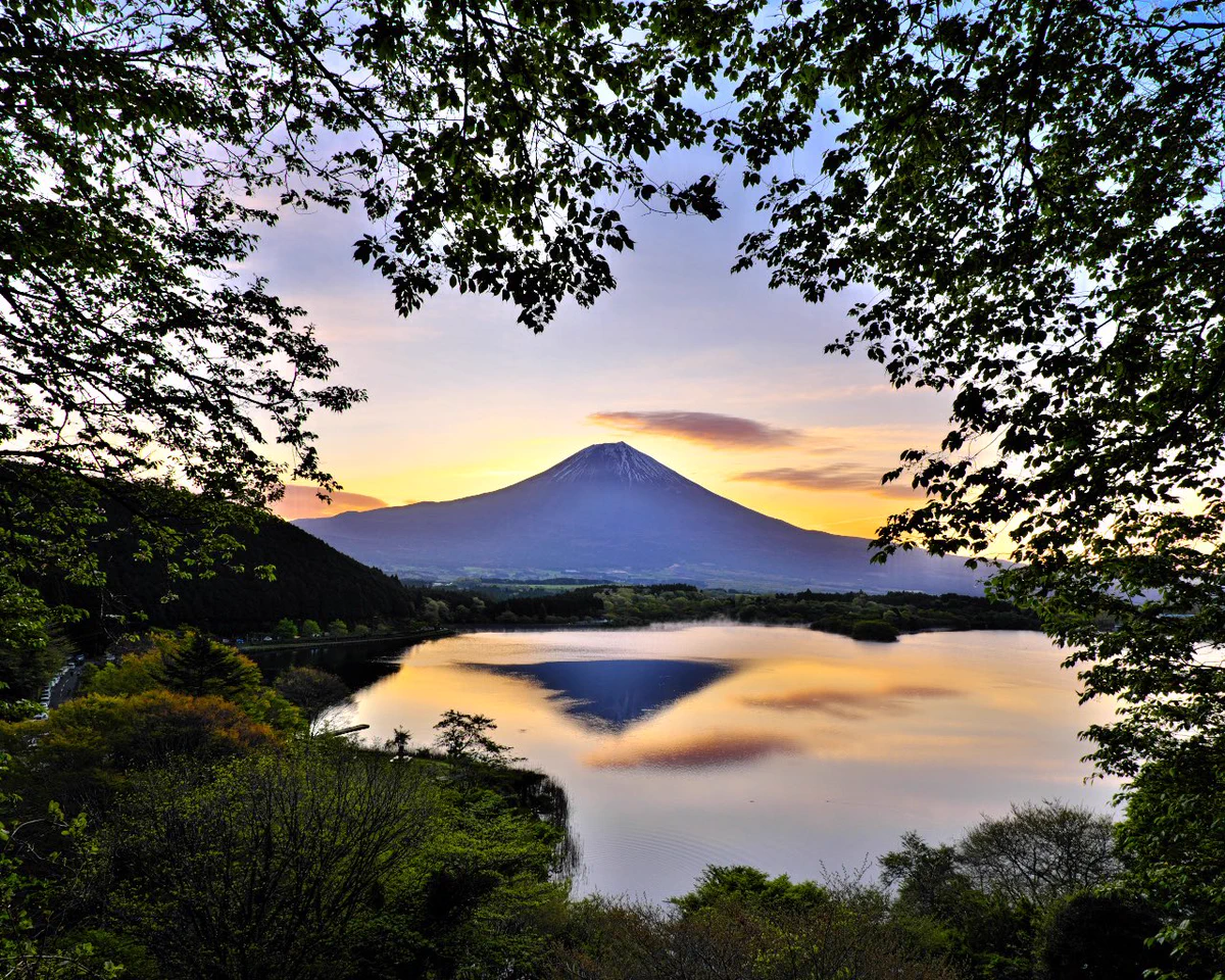 Rocky T 富士山の風景画 写真額縁 瑞光 Rocky T 富士山の風景画 写真