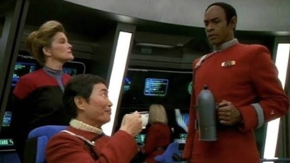 jaden1342's tweet image. DAY 1️⃣1️⃣3️⃣0️⃣ OF RETWEETING UNTIL @paramountplus ANNOUNCES A #STARTREKLEGACY SERIES WITH @TerryMatalas AS SHOWRUNNER!

#TOS CHARACTERS SHOWING UP IN ANOTHER SERIES IS DEFINITELY A THING.

CONTINUE TO #BELOUD🖖 FOR MORE 25TH CENTURY TREK!