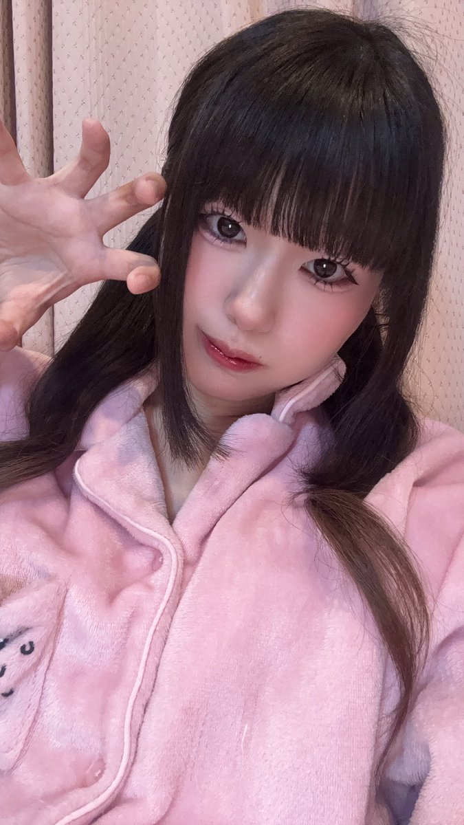 三戸りえる【you/17】 tweet media