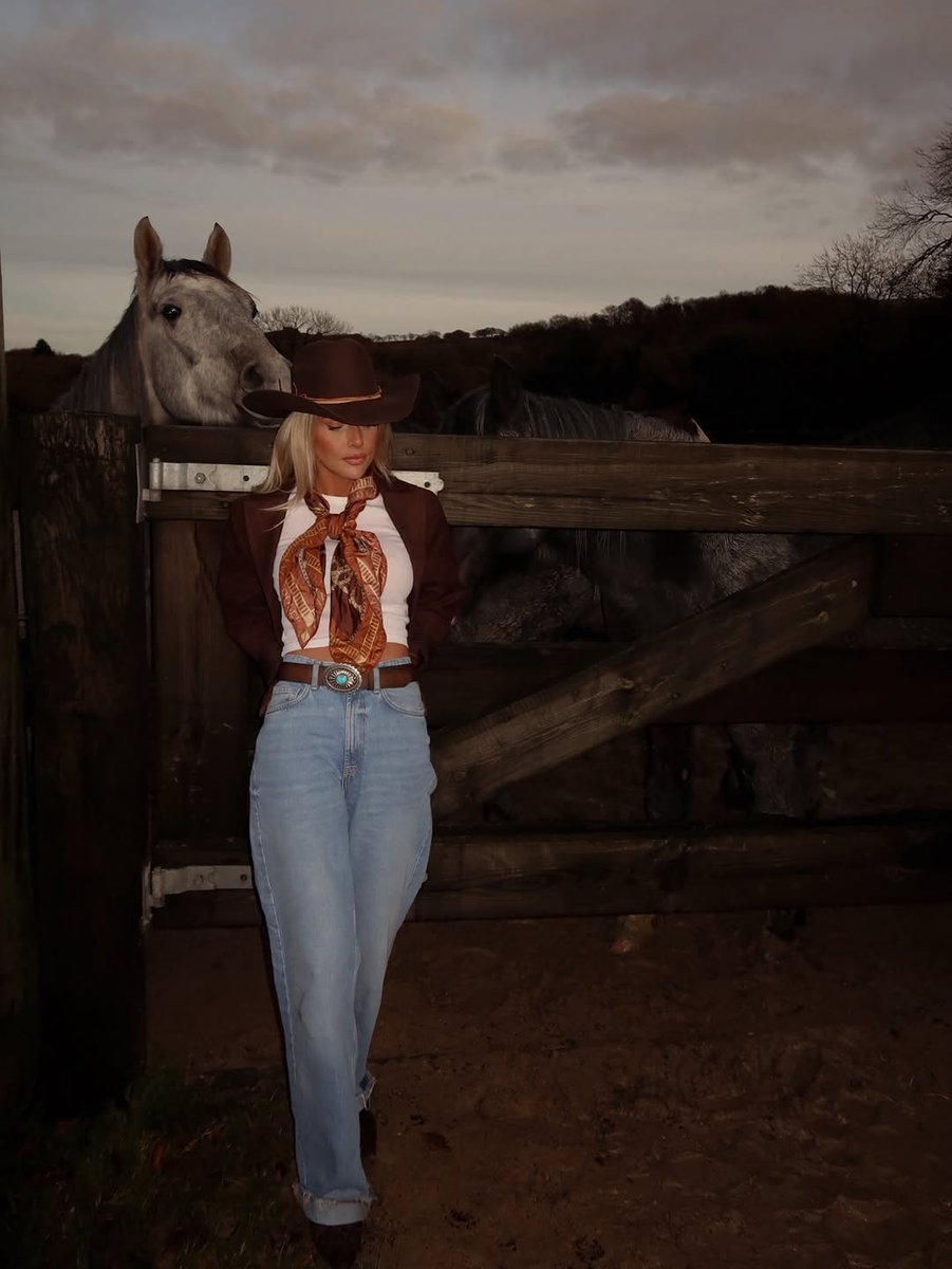 Faye Winter tweet media