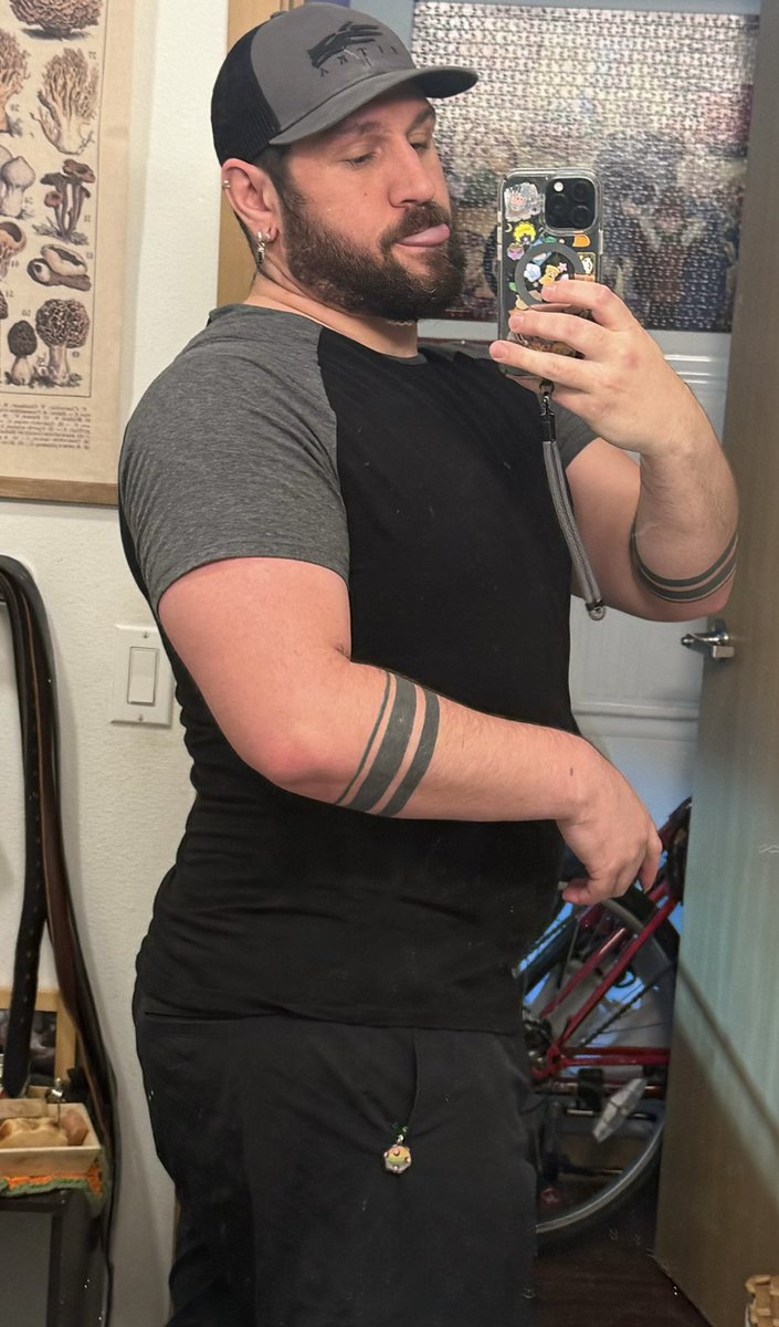 thickandtired⟢ tweet media