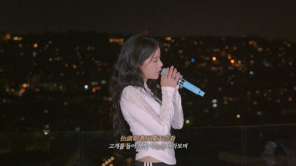 DragonKazoo77's tweet image. 260423 📰 [NEWS] Solar Reveals Special Clip for Mandarin Single "Your Own Star" Solo Version… Taipei Concert Planned (5/10)

🔗slist.kr/news/articleVi…
🔗topstarnews.net/news/articleVi…

#SOLAR #솔라 #Your_Own_Star
#頌樂 #總有一顆屬於你的星球