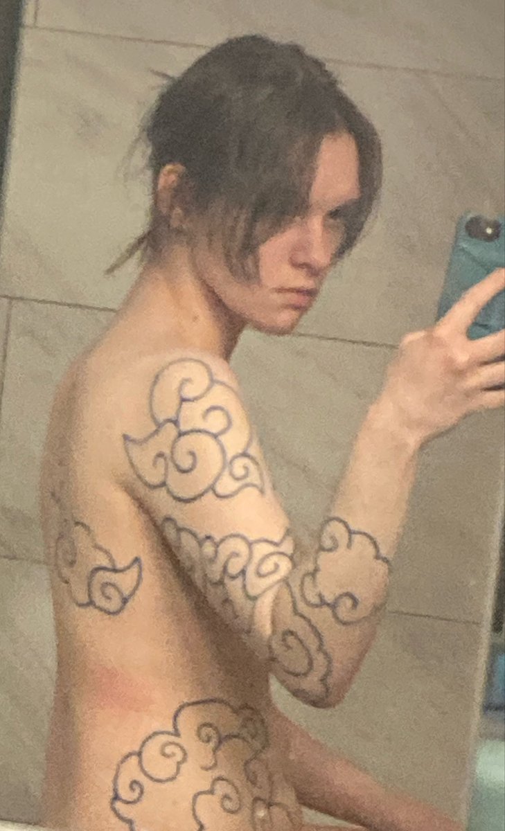 a_punk_rat's tweet photo. Figured since I have these tattoos I should probably show em off 

#jinx #leagueoflegends #arcane #getjinxed https://t.co/wpktsnRiNm