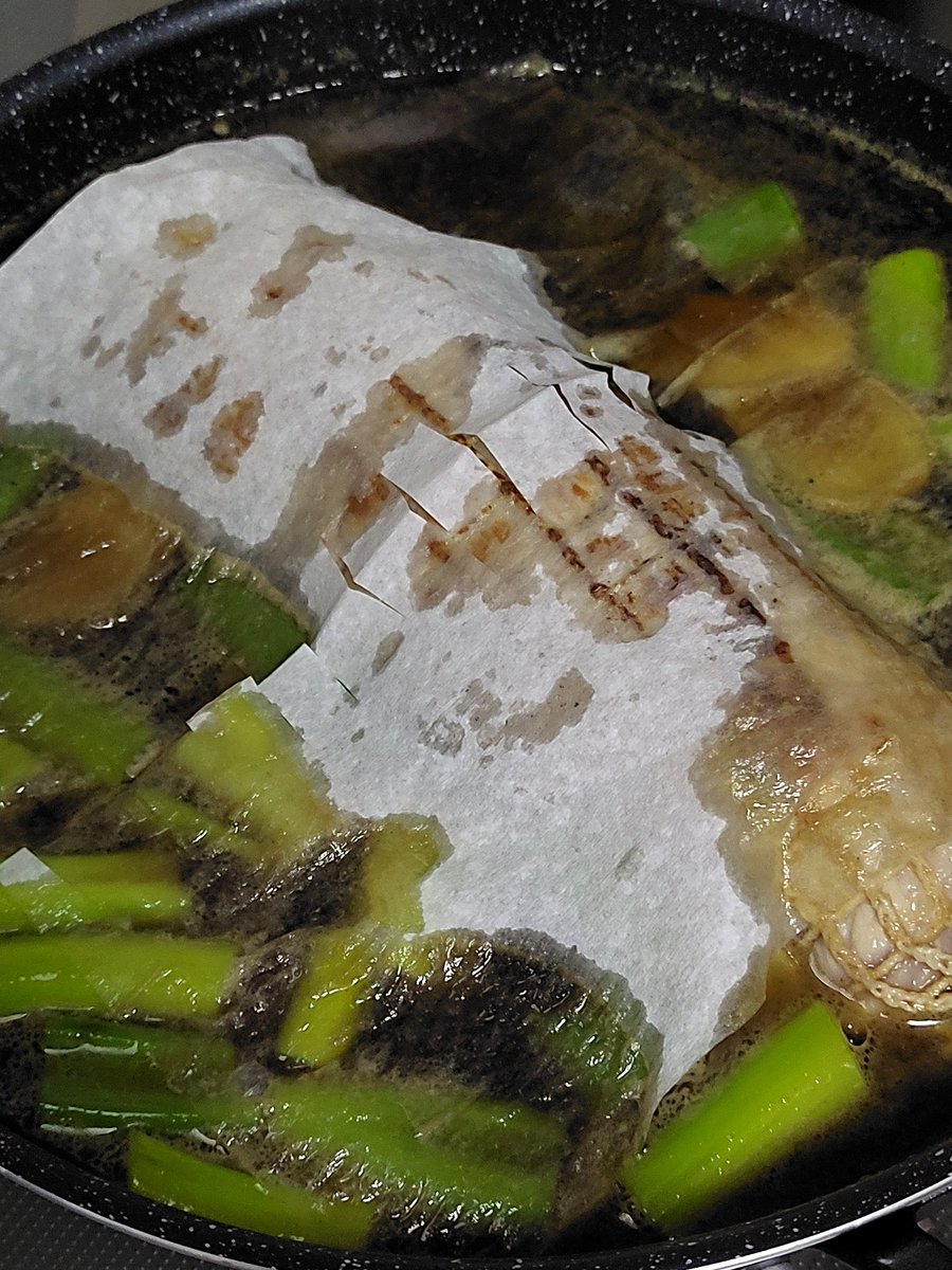 kaguchee's tweet image. こんかぐー😄
チャーシュー😍✨
豚モモ肉で作ってみたんだけど、どうやら美味しい😊w
好き💖
いただきます✨
#焼豚
#チャーシュー
#味醂
#酒
#顆粒だし
#めんつゆ
#醤油
#砂糖
#生姜
#葱
#オイスターソース
#gamer
#cooking
#料理記録 
#料理好きな人とつながりたい 
#晩酌
#おうちごはん