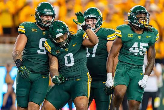 StephanHicks64's tweet photo. After a great conversation with @AustinWoods50 I’m blessed receive an offer from @BUFootball‼️ Thank you for the opportunity! All Glory to Jesus Christ‼️ #SicEm🐻

@Football_Steele @samspiegs @SWiltfong_ @TFloss32 @iam_alinedouard @2MGE_ @BDammone @dctf @Coach_Ppace3 https://t.co/aAxgWzwCoI