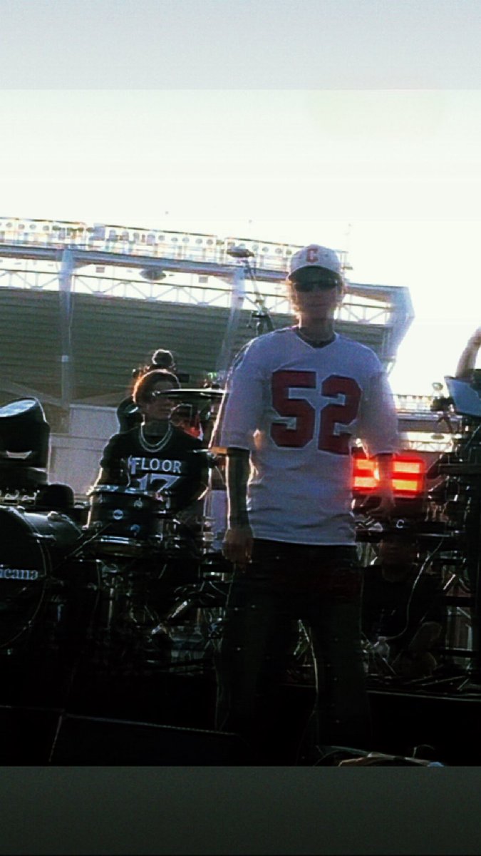 RøwanXX tweet media