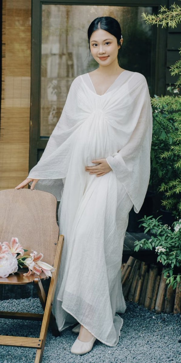 5468shfbbd's tweet photo. 骚母猪婚礼上被干成傻逼，现在不懂怀上来谁的种 https://t.co/mpR3eKoENx