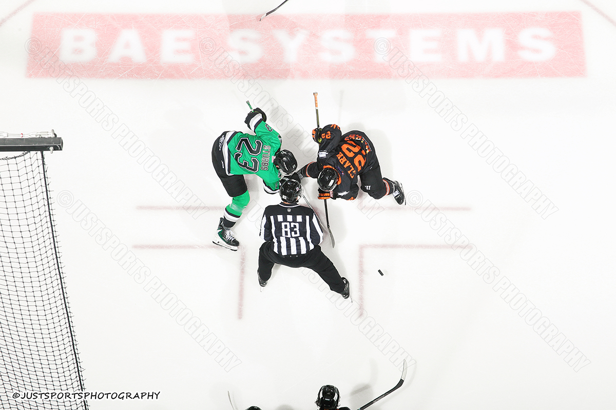 JustSports_AHL's tweet image. 04-17-2026 BINGHAMTON BLACK BEARS vs TOPEKA SCARECROWS

CATWALK MOUNTED AND REMOTELY TRIGGERED CAMERA ABOVE FACEOFF SPOTS

@BlackBearsFPHL
@FPHLScarecrows
@PocketWizard
@CanonUSApro
#pocketwizard
#remotecamera
#RemoteCameras
#makeitpossible
#whereistheremotecamera
#funwithremotes