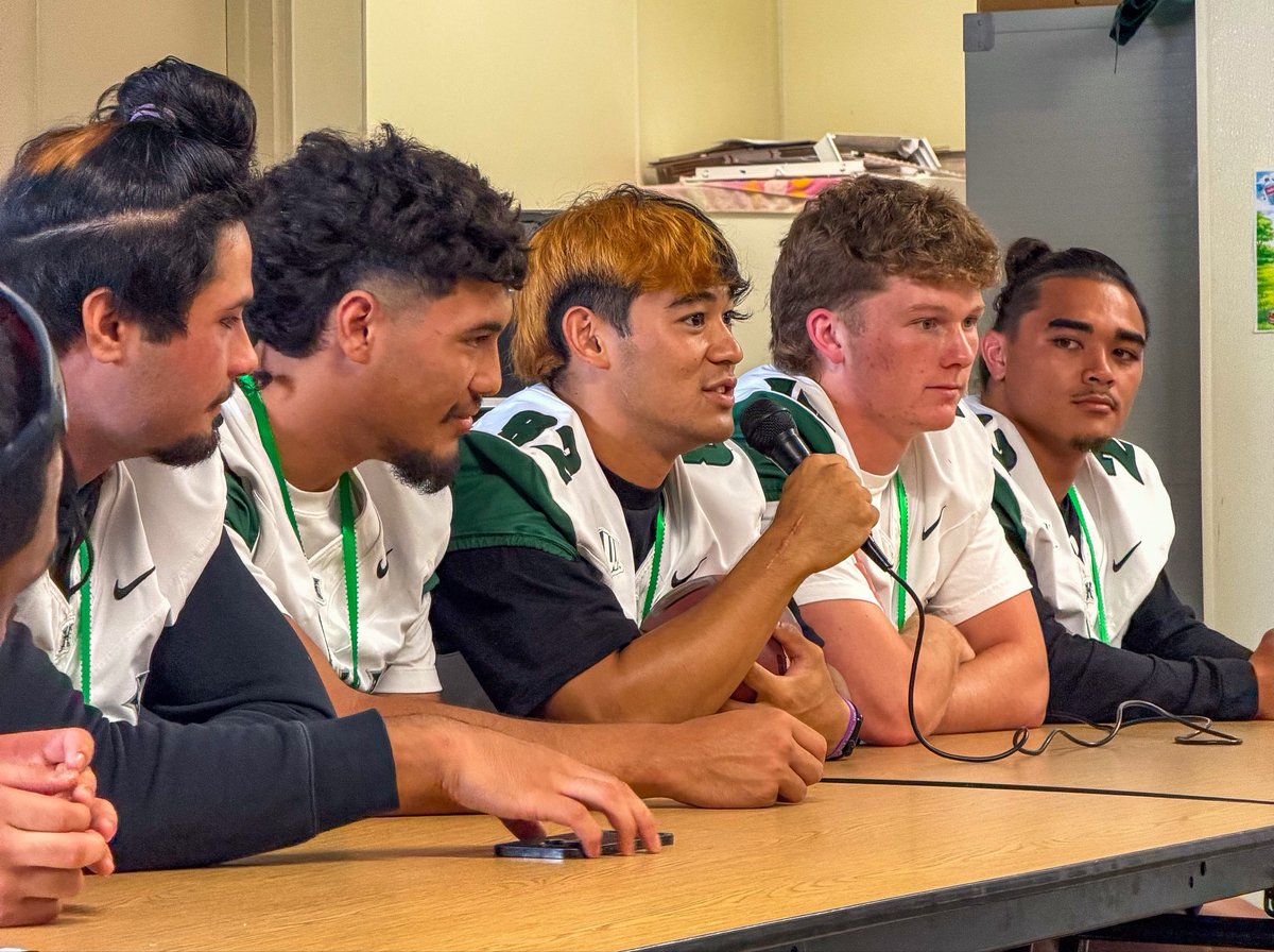Hawaii Football tweet media