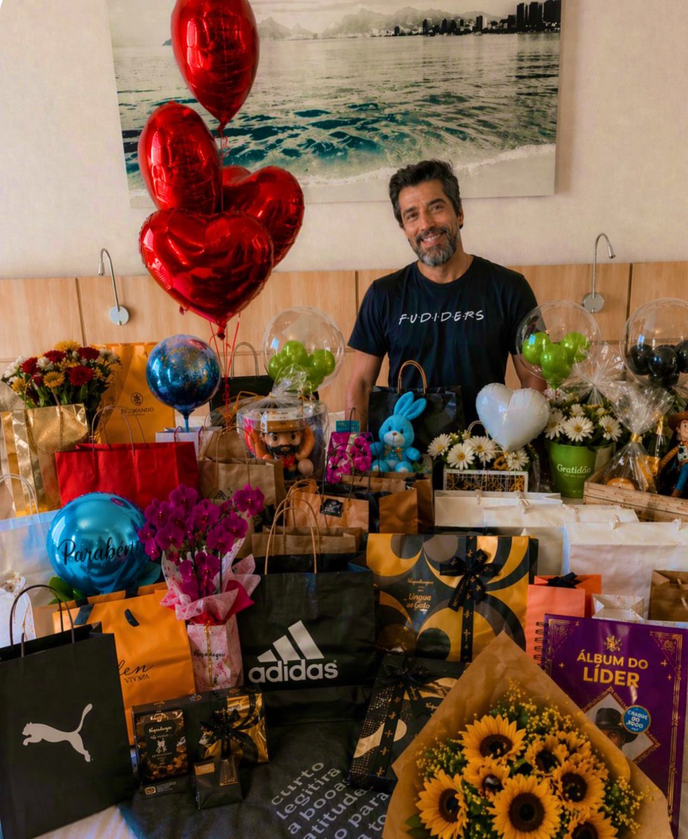 Mais presentes pro nosso campeão Alberto Cowboy !