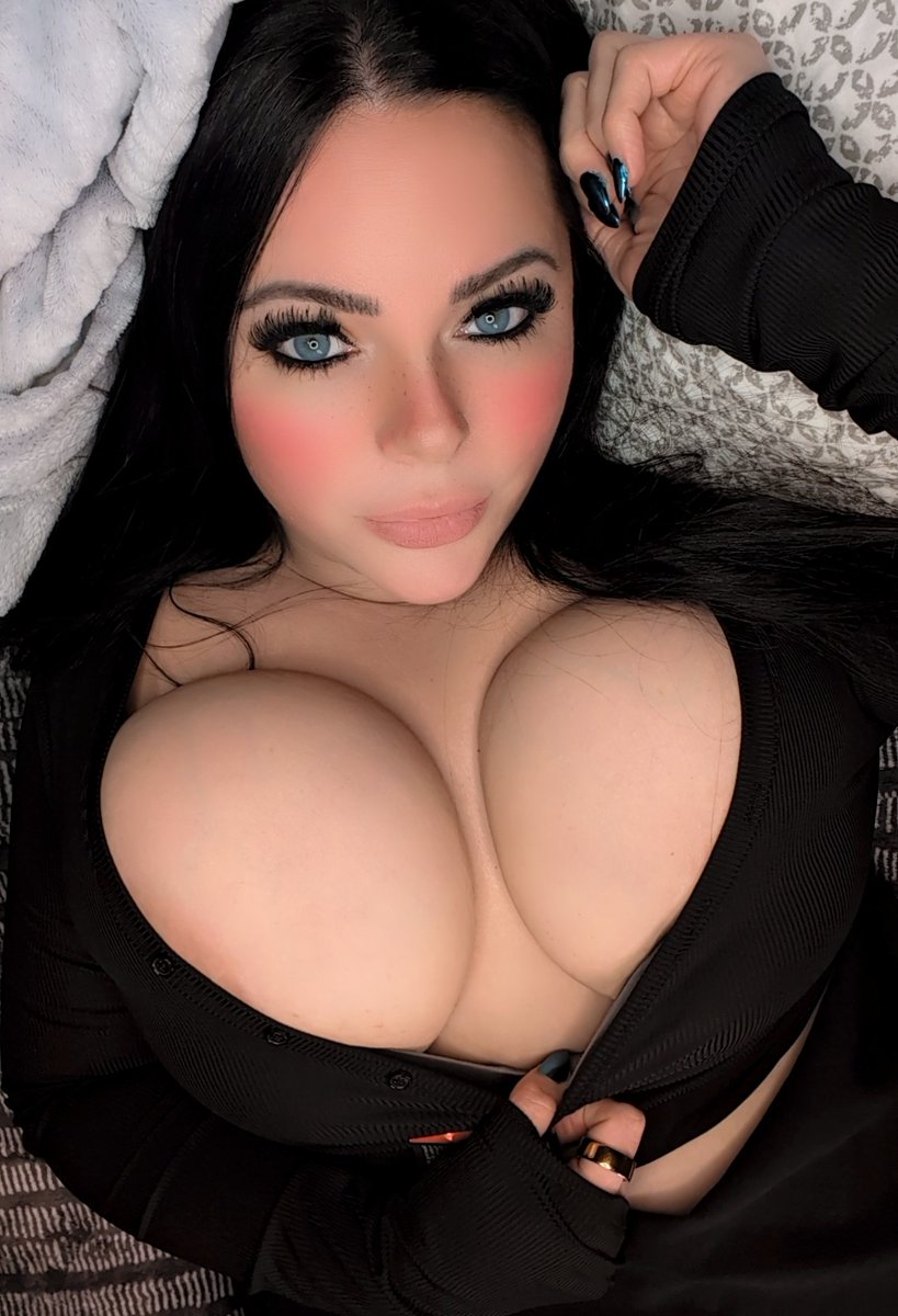 ThatGirlTammie's tweet image. Can I be your #wcw