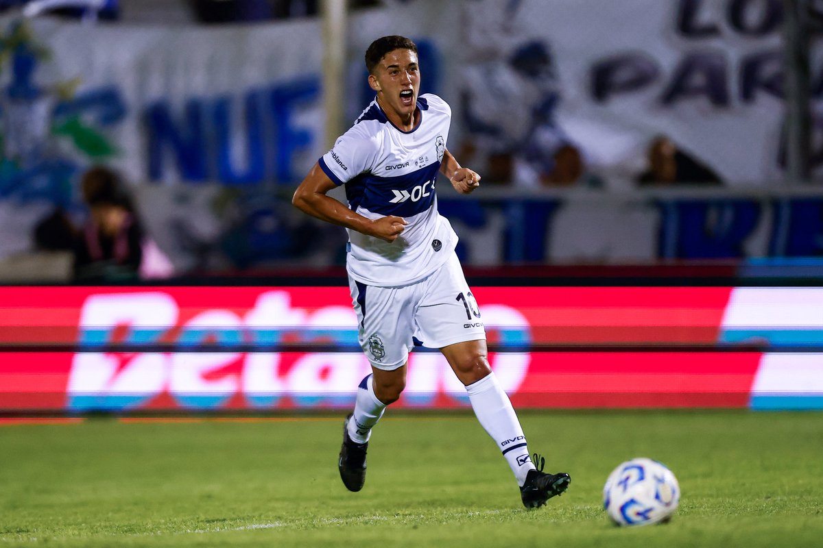 #CGE #GELP COPA ARGENTINA 🏆 Por 16°vos del certamen Gimnasia le ganó 3-0 a Acassuso con goles de F. Torres, Giampaoli y Nico Barros Schelotto, todos en el complemento ► goo.su/XEJgEa