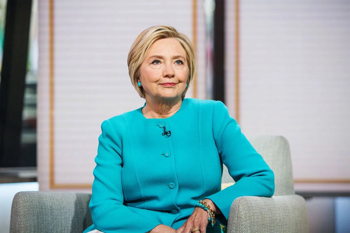 CNNPoliSim's tweet photo. (@PoliGSim)
Reports from inside the DNC say that some democrats have approached Governor Hillary Clinton of Wisconsin about running  in their primaries, their motives have not been made clear to CNN. https://t.co/HmH7EXc0sy