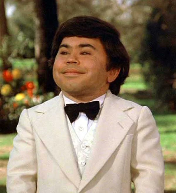 DrBuzz_Forensic's tweet image. Actor Hervé Villechaize was #BornOnThisDay April 23, 1943. Remembered as "Tattoo" on TV's Fantasy Island (1977-'84) where his catchphrase was "The plane! The plane!" Battling chronic pain he passed 1993 (age 50) from #suicide (shotgun) #RIP #SuicideAwareness #GoneTooSoon #BOTD