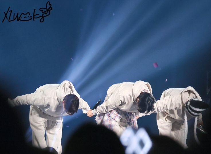 BOXIANx's tweet photo. regardless of results, we are and will be on cbx side! 🤍

#언제나CBX와함께하세요
#ALWAYSWITHCBX https://t.co/bek1Vd3cQd