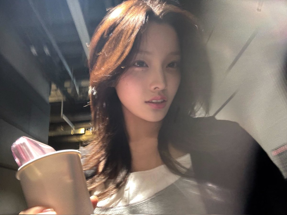 이로하 얼굴 tweet media