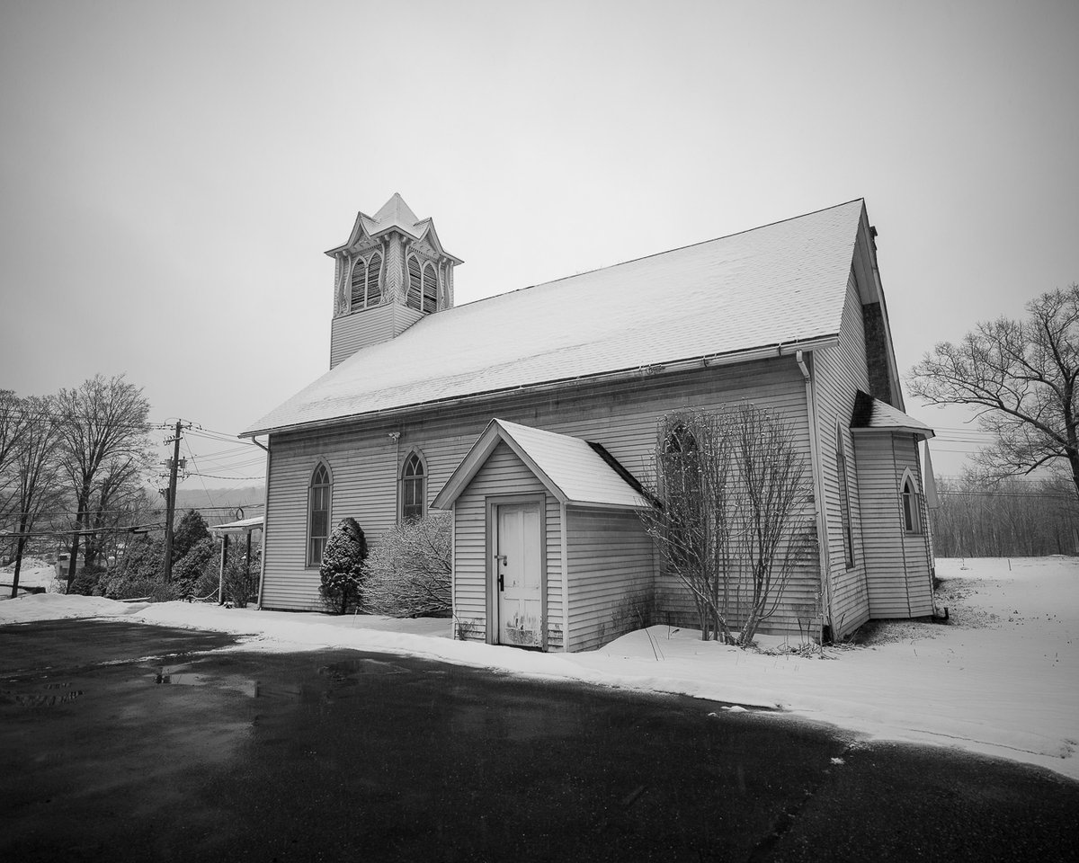 borgarchitect's tweet photo. Exploring the Pocono Mountains as part of the Pride of Place tour—taking in the landscape, character, and quiet lessons that place can teach.

#PrideOfPlace #PoconoMountains #Pennsylvania #PlaceMatters #BuiltEnvironment #DesignInspiration #RegionalCharacter #LandscapeAndPlace #ArchitectureAndPlace #TravelWithPurpose