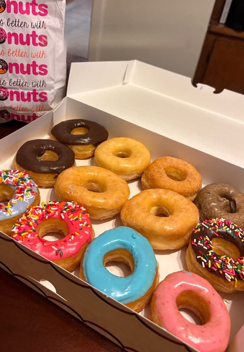 kylefoodies's tweet image. Welcome to Kyle Tx! Ly's Donuts! 🎉🎊 #LysDonuts #texas #austintx #donuts #kolaches