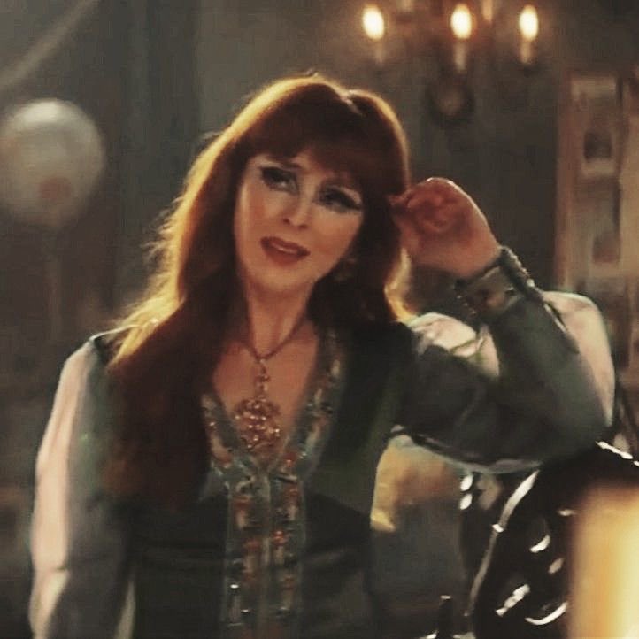 shedchester's tweet image. Found out rowena IS in ‘The Winchesters’ and she looks SO GOOD. so. I’m locking in just for her #ImGayAsFuck #RowenaComeFuckThisPussy #Please