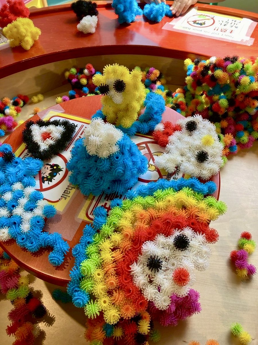 子連れ情報。昨日は、はこだてみらい館とキッズプラザで遊んでいたそう。共通券を買うと出入り自由になるので、お昼またぎなどで便利だったとのこと。N=2ですが楽しく過ごせた様です。写真はラッキーピエロとのこと。

hakodate-miraikids.jp

 #rubykaigi