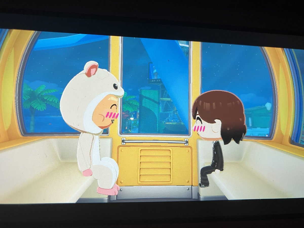 Bella Sue 💤 tweet media