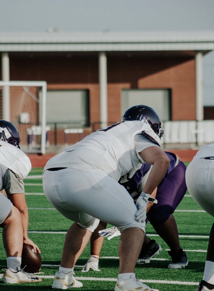 TooTurntFrl's tweet image. Ready For spring ball, Cant wait to dominate. #Staypurple #AGTG