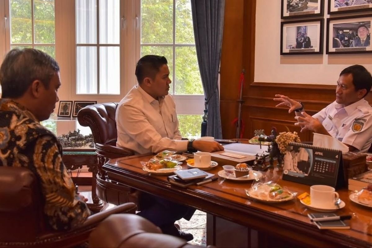 Lambe Saham tweet media