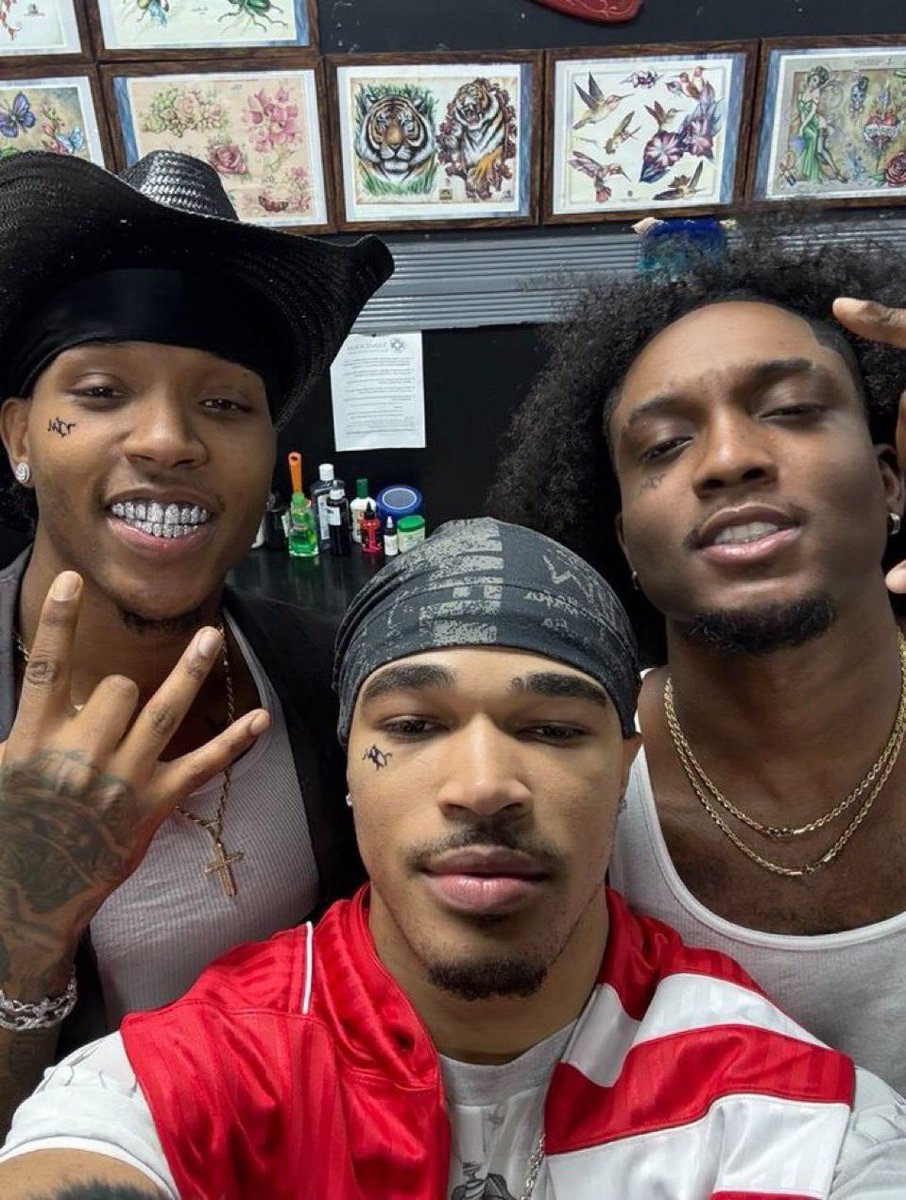 YourRAGE tweet media