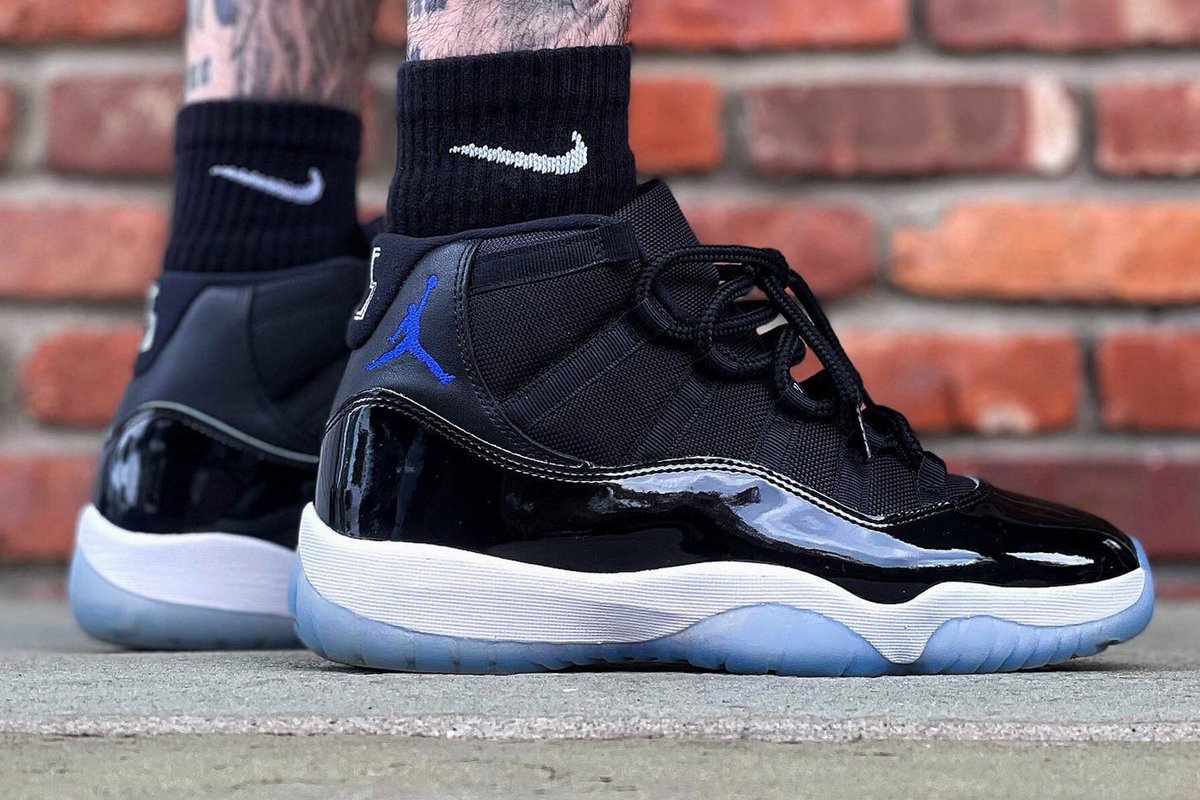 SneakerAlertHD's tweet photo. The Air Jordan 11 “Space Jam” Returns December 12th 🔥 https://t.co/wnVRfWG1Qt