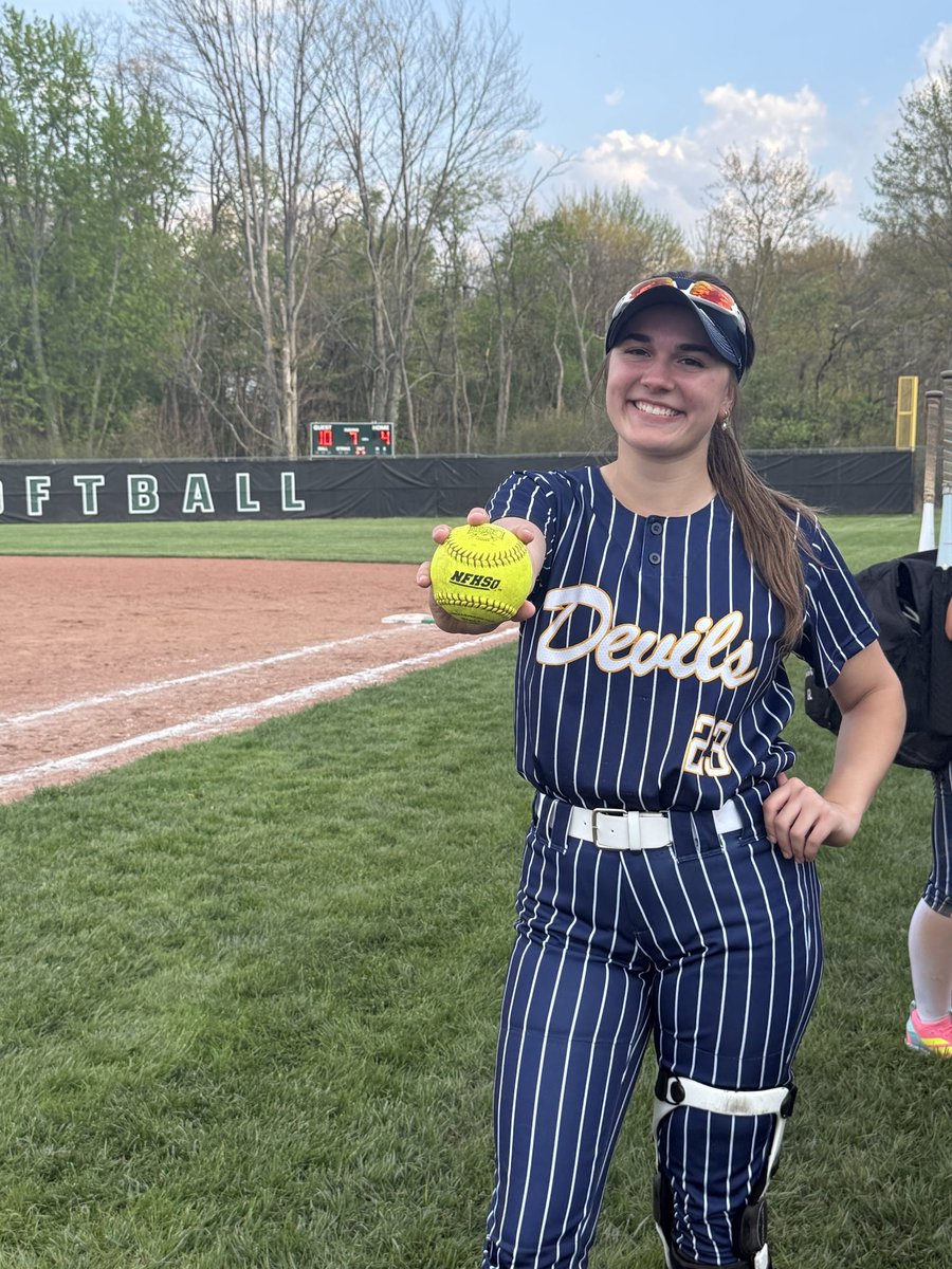 Tallmadge Softball tweet media