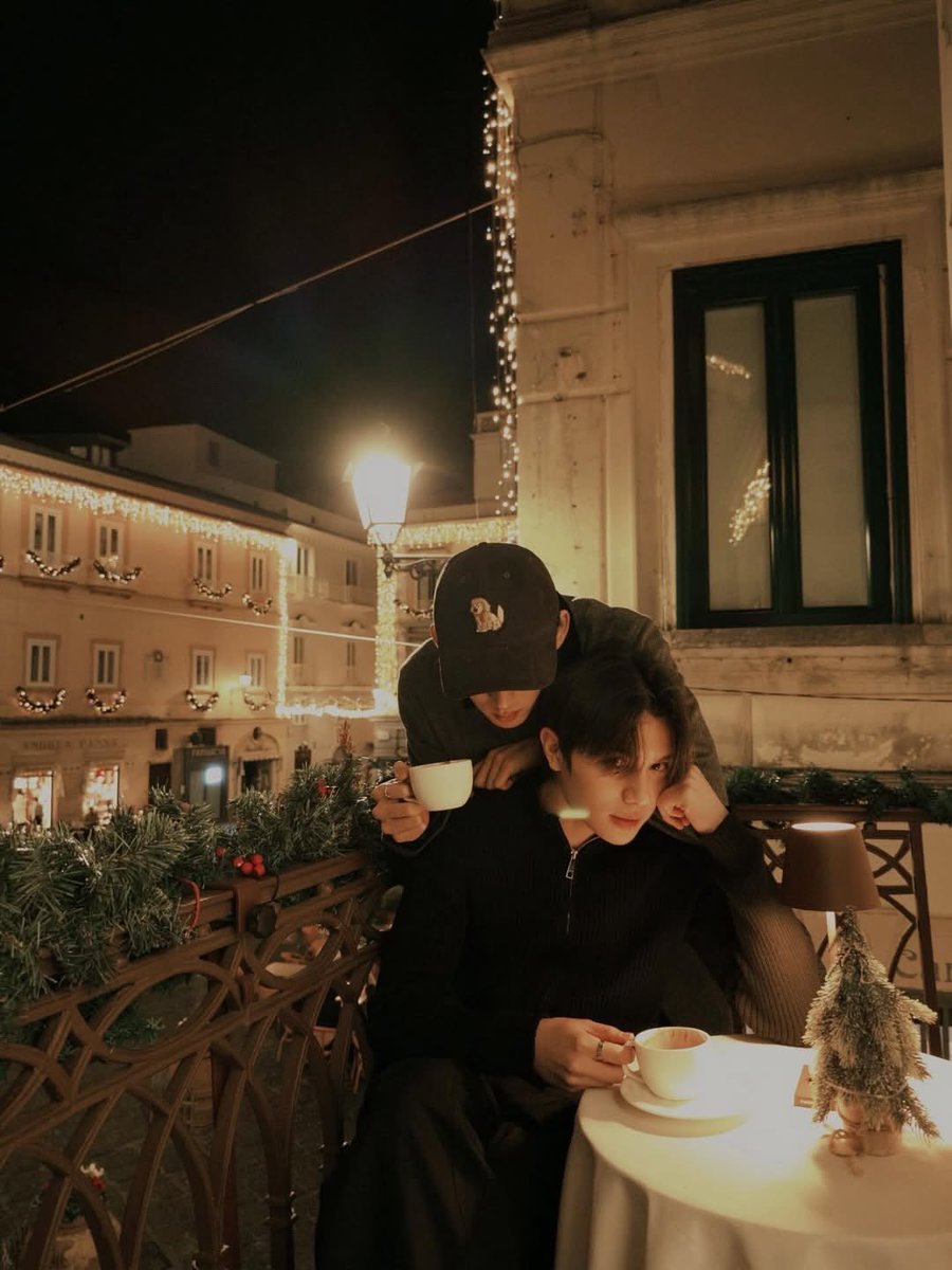yngte's tweet photo. สองปีแล้วไวมาก ขอบคุณที่อยู่ตรงนี้ ขอให้หัวใจของทั้งคู่แข็งแรงเหมือนความรักที่แฟนคลับมีให้เลยนะคับ 

WILLIAMEST 2ND JOURNEY
#WilliamEst2ndAnniversary https://t.co/gWQSfhus8B