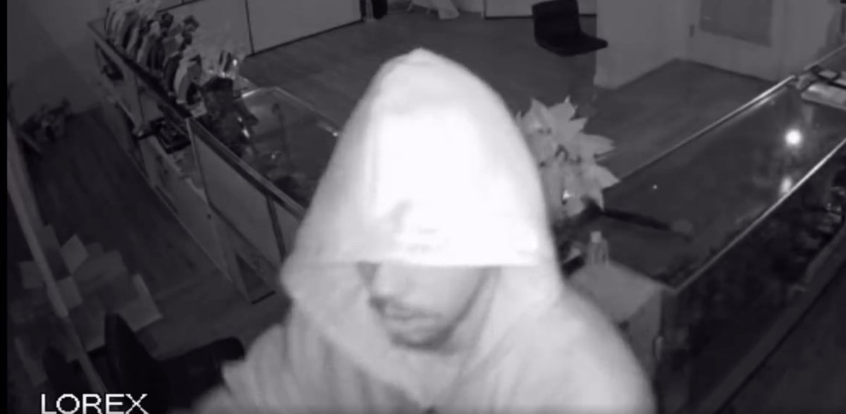 JohnPalminteri's tweet photo. ALERT! - Berthas Jewelry got hit Monday at 1:30 a.m. 5730 Hollister Ave. Goleta. The owner says two suspects broke a front door and metal bars and stole $250,000 in merchandise. (Items from customers in the store for repair etc..were not taken.) (Photos: Bertha's Jewelry) https://t.co/kJfT4qdkha