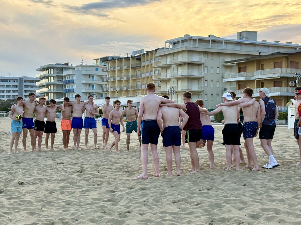 LargyOfficial's tweet image. Day 3 🇮🇹 - A full day of excitement in Gardaland Theme Park followed by an evening at the beach — sports, swimming, and plenty of laughs 
#TY #LCA #SchoolTour