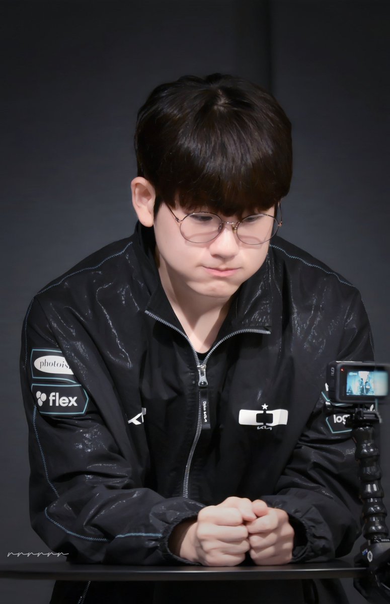 rrrrrrin_XuX's tweet image. 26.4.17 DK赛后fm
FOR WIN🍀
#dpluskia #Career #커리어 #오형석