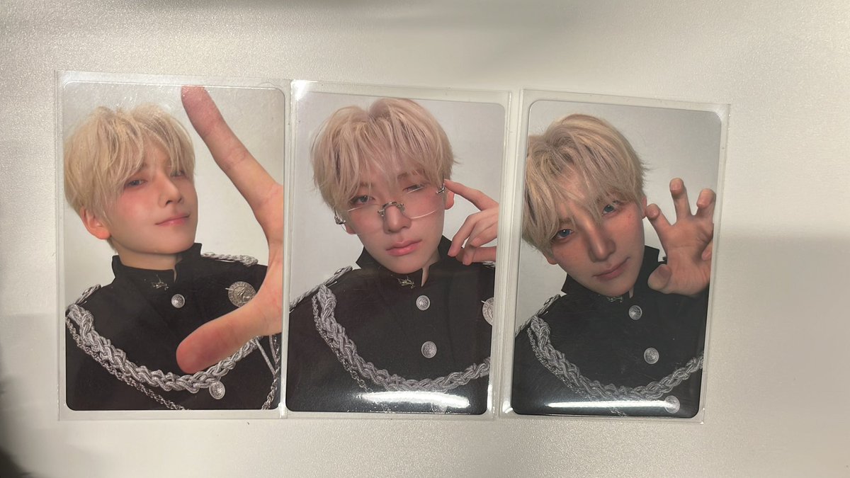 しおり tweet media