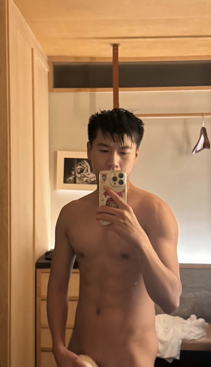 Khươngg tweet media