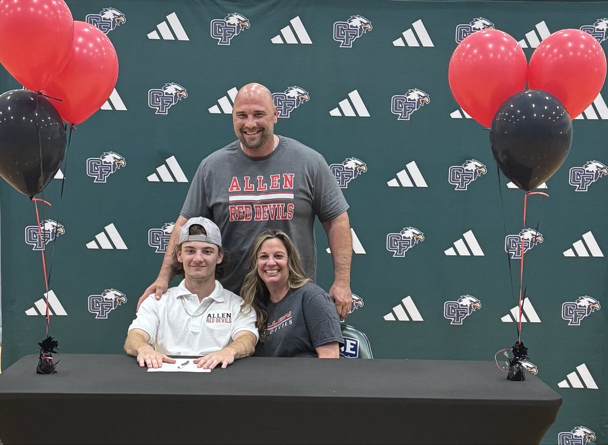 ForgeBaseballCF's tweet photo. Congrats Alwin Teruya and Connor Renshaw on your signing day!

Keep working hard and stay focused.

@ForgeAthletics https://t.co/87LdVZ5VLp
