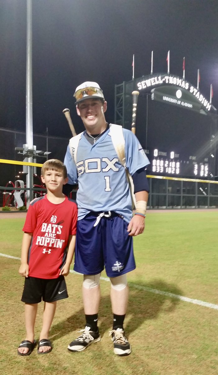 dill3413's tweet photo. I can’t lie, this was pretty cool. Life comes at you fast. @rileywood03 @reedo1018 @bluedevilsBSB https://t.co/VJkwyoTFjx