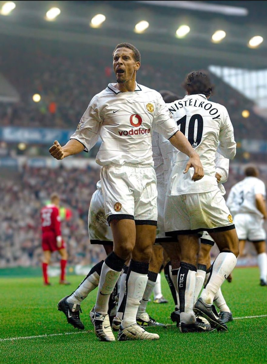 ᴘʀɪɴᴄᴇ ꜱᴀɴʏᴀ ᴍᴏᴢᴇ ™🇺🇬 tweet media