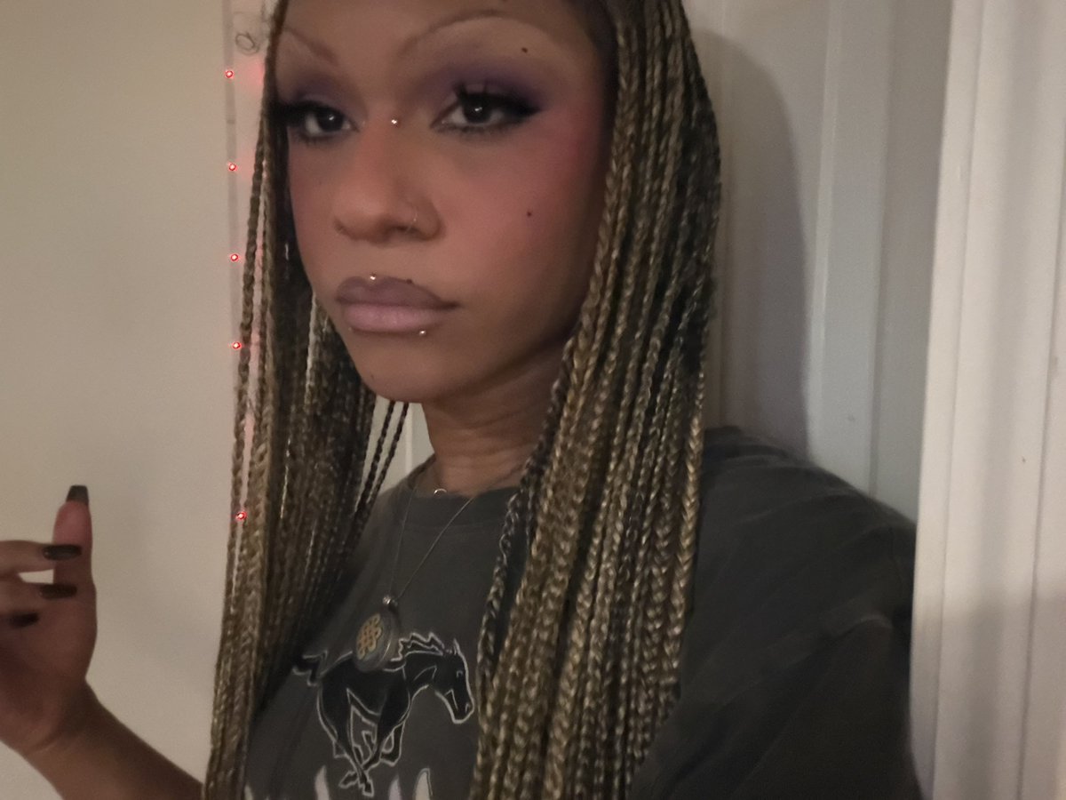 chimpanzeeka tweet media