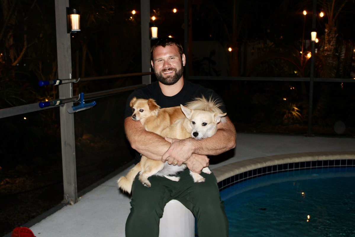 Bearly Mike tweet media