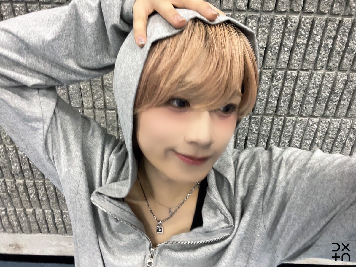 DXTEEN tweet media