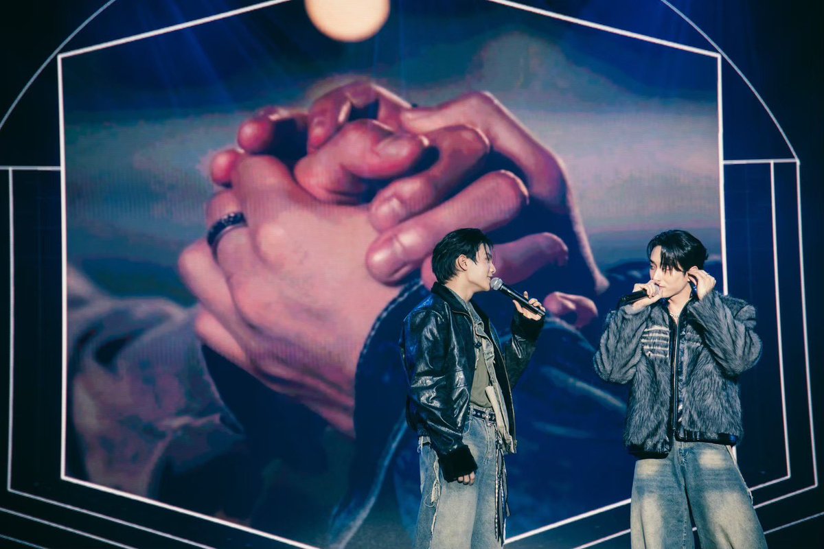 จับมือเดินด้วยกันไปนานๆเลยนะคับคนเก่ง 😘🥰

WILLIAMEST 2ND JOURNEY

#WilliamEst2ndAnniversary 
#WilliamEst