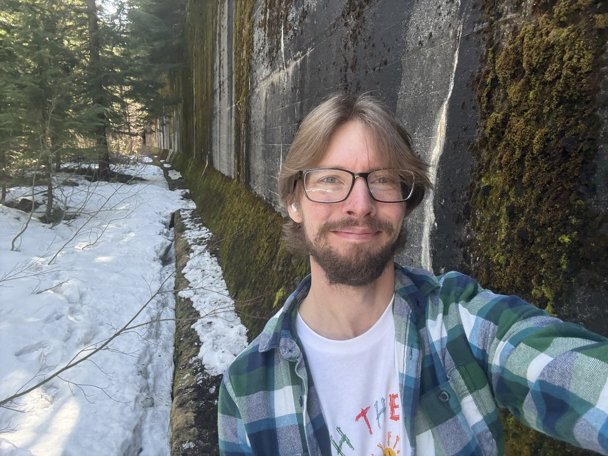 Militant Skinny tweet media